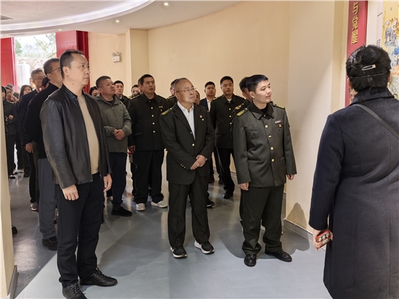 E27E27A92ECE2ED280178BFE34603432.jpg E27E27A92ECE2ED280178BFE34603432.jpg