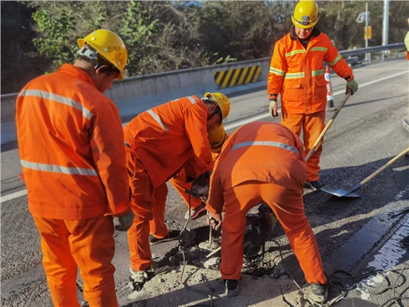 微信图片_20251028085234_1519_95.jpg 微信图片_20251028085234_1519_95.jpg