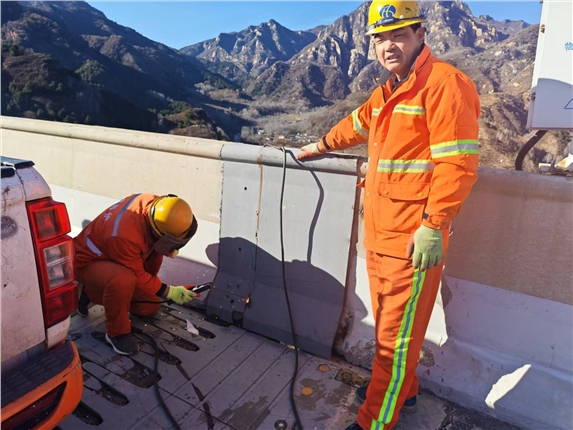 微信图片_20251116141023_1587_95.jpg 微信图片_20251116141023_1587_95.jpg