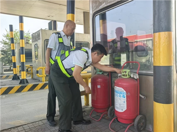 2026.09.22中秋节前安全巡查照片.jpg